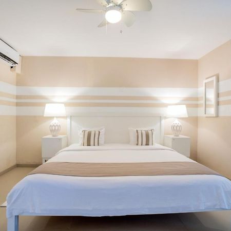 Piscadera Bay Floris Suite Hotel - Spa & Beach Club - Adults Only מראה חיצוני תמונה