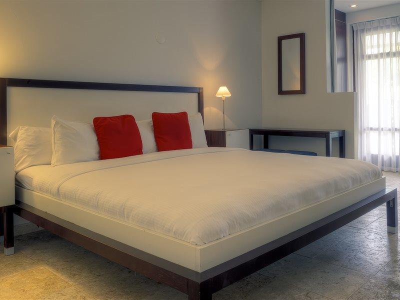 Piscadera Bay Floris Suite Hotel - Spa & Beach Club - Adults Only מראה חיצוני תמונה