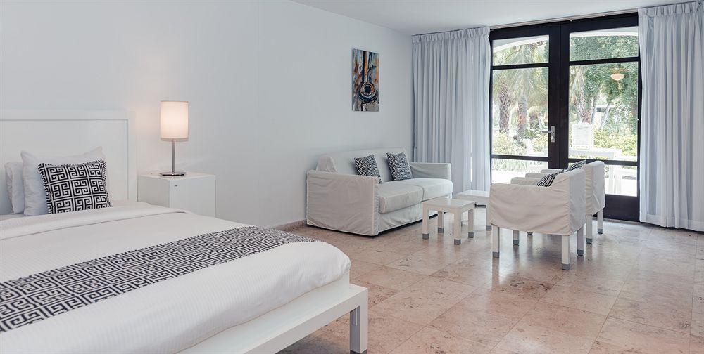 Piscadera Bay Floris Suite Hotel - Spa & Beach Club - Adults Only מראה חיצוני תמונה