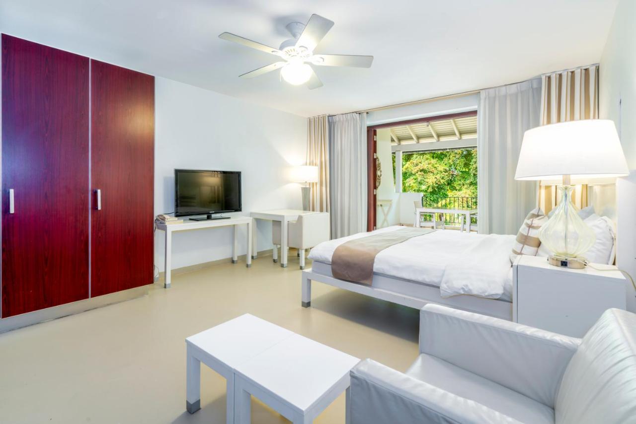 Piscadera Bay Floris Suite Hotel - Spa & Beach Club - Adults Only מראה חיצוני תמונה